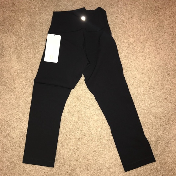 NWT lululemon Wunder Under Crop hi-rise luxtreme - Picture 5 of 7